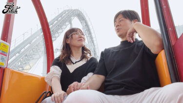 脱がせたら凄かった！会社の後輩の加奈ちゃんはオホ声でイキまくる僕のチ○ポに従順な変態地味巨乳 日下部加奈｜jufe00527