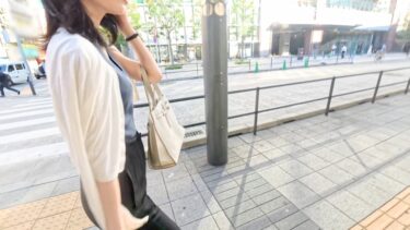 マジ軟派、初撮。 2129 OLといえばスラックスと尻を体現するスレンダー美人お姉さんを発見し、いつもより尻多めでバック！恥ずかしそうに口に手をあてて喘ぐ立ちバックは間違いなく抜ける！！｜200GANA-3167