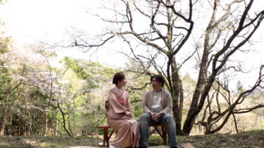 青姦で極上のおもてなしをするまり女将 小春まり｜tkd00056