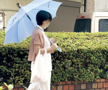 ［閲覧注意］輪●レ●プ映像 ノーカット無編集「婦女強●犯罪記録」 看護師新婚妻強●種付け姦淫！ クロロホルムとスタンガンで昏●、媚薬で瞳孔散大 マワされ激しく暴れ抵抗するも淫薬でガンギマリ女体は硬直し性処理中出し肉人形と化すも子宮は開花し無惨に… 奈津野こはく｜embz00321