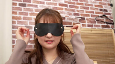 デカ尻美人妻限定！外したら即ハメ中出し壁尻スタイルDE利きバイブチャレンジ！ 極太バイブで膣奥を刺激されスケベ尻丸出しイキ潮噴射が止まらない！！～しおり編～｜1king00289