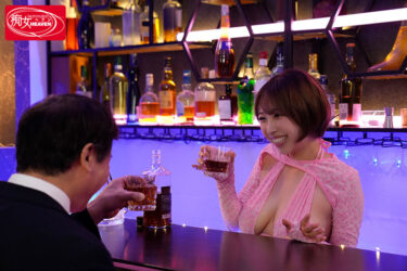 乳首ビンッ！ビンッ！爆乳スナックママ 肉感ボディ中出し接客で不倫しちゃう僕 宍戸里帆｜cjod00495